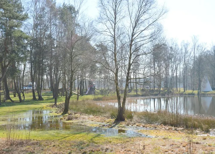 別荘 Alluring In Limburg Near Forest